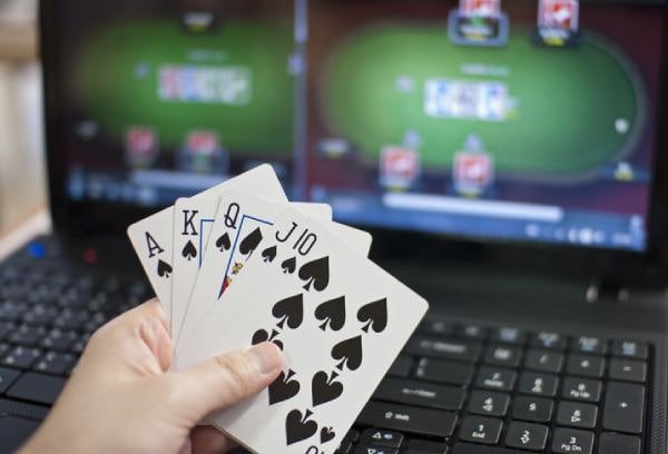 Langkah aman memakai akun digital